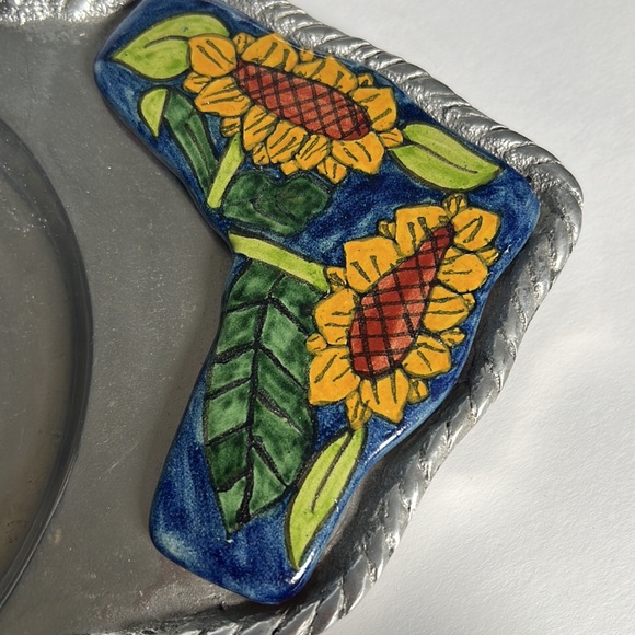 Beautiful large Mexican pewter & painted ceramic platter featuring sunflowers. - Picture 2 of 7